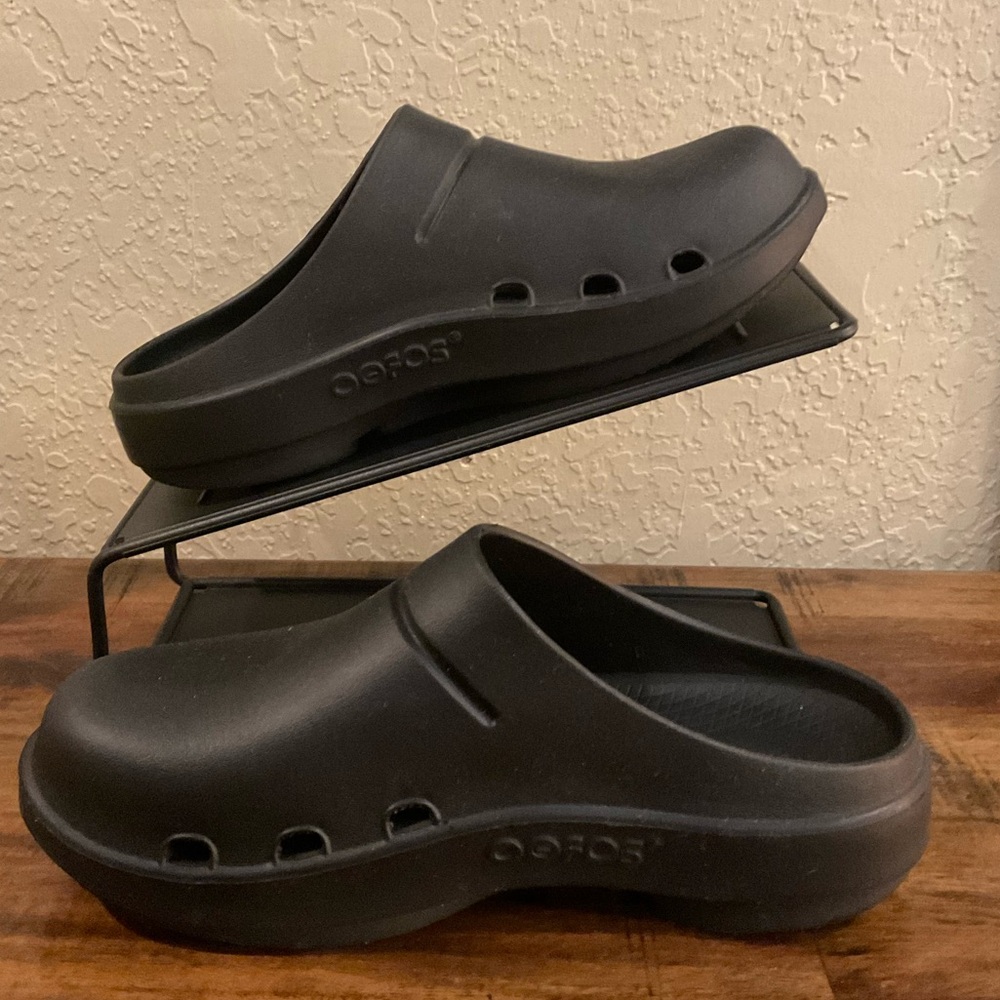 Oofos Black Clogs